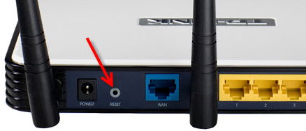 Кнопка Reset для перезагрузки и сброса настроек Wi-Fi роутера.